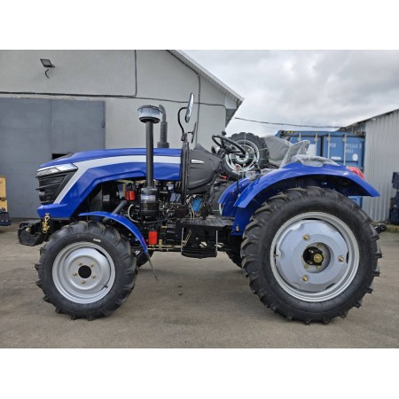 Трактор TERRA FORCE 255XL, двигун КМ385, прижимна гідравліка, ГПК, рівна підлога, вага 1480 кг